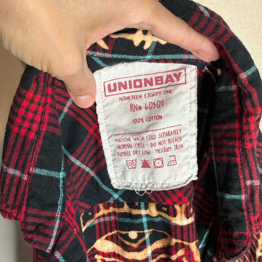 Union Bay Red Plaid Button Up Patterned Bleach Dy… - image 5